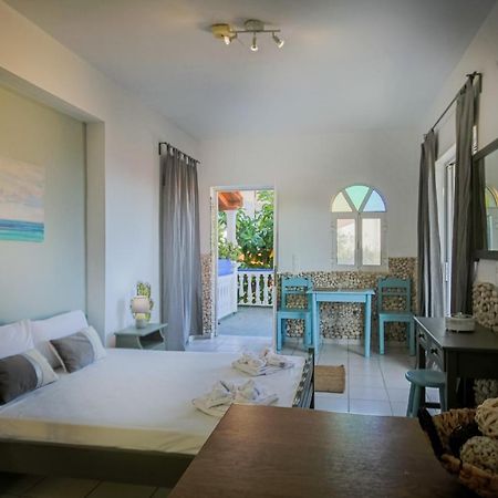 Velendzas Holidays Alykanas  Exterior photo
